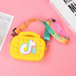 کیف پاپت سیلیکونی مدل تیک تاک