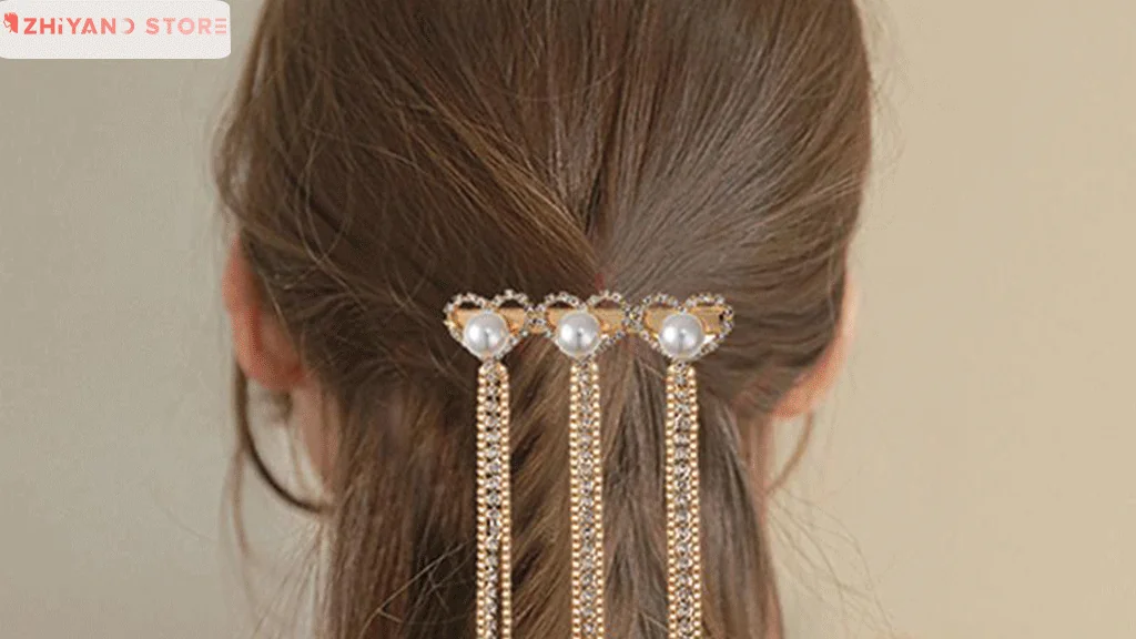 اهمیت و جذاب بودن گیرههای مو فانتزی برای دختران نوجوان