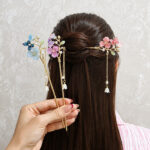 کانزاشی شکوفه سه برگ و پروانه آویزدار
